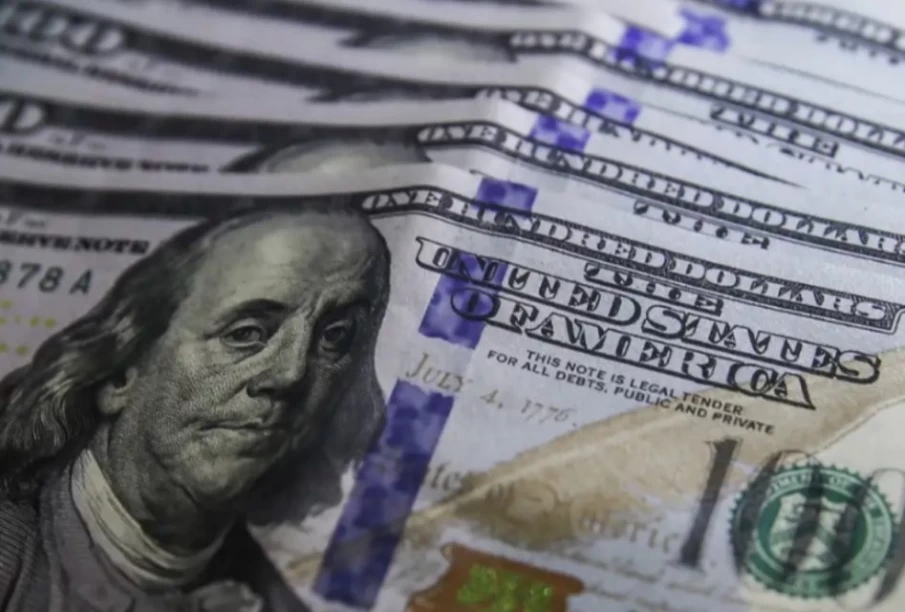 Dólar bate cotação de R$ 6  (Foto: Agência Brasil)