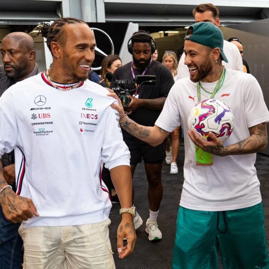 Hamilton e Neymar no GP da Espanha 2023