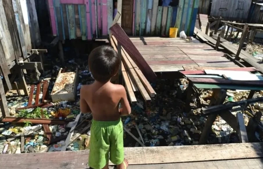 Miséria e pobreza no Brasil atingem o menor nível histórico, segundo o IBGE