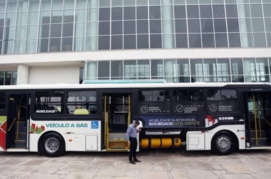 Modelo de ônibus que o Governo de Goiás pretende trazer para reforçar frota