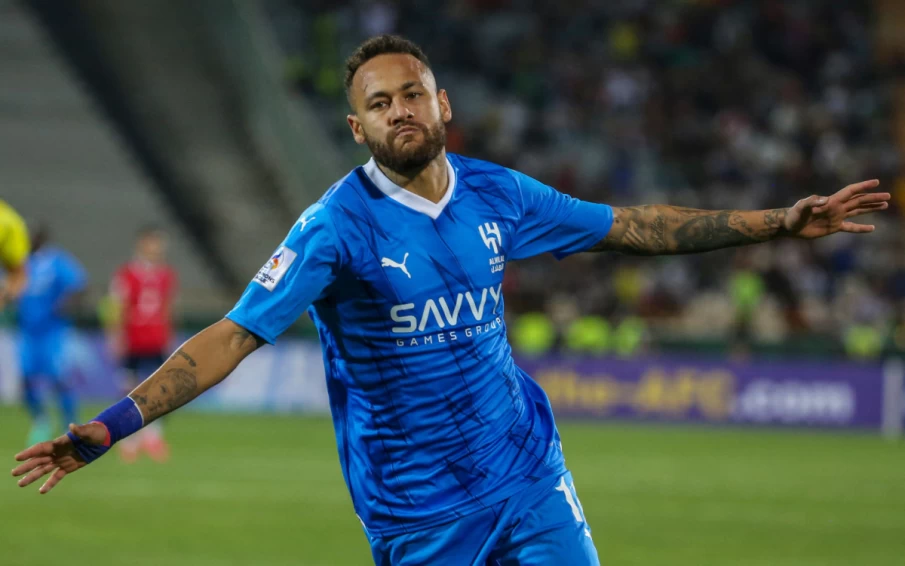 Neymar comemora vitória do Al Hilal