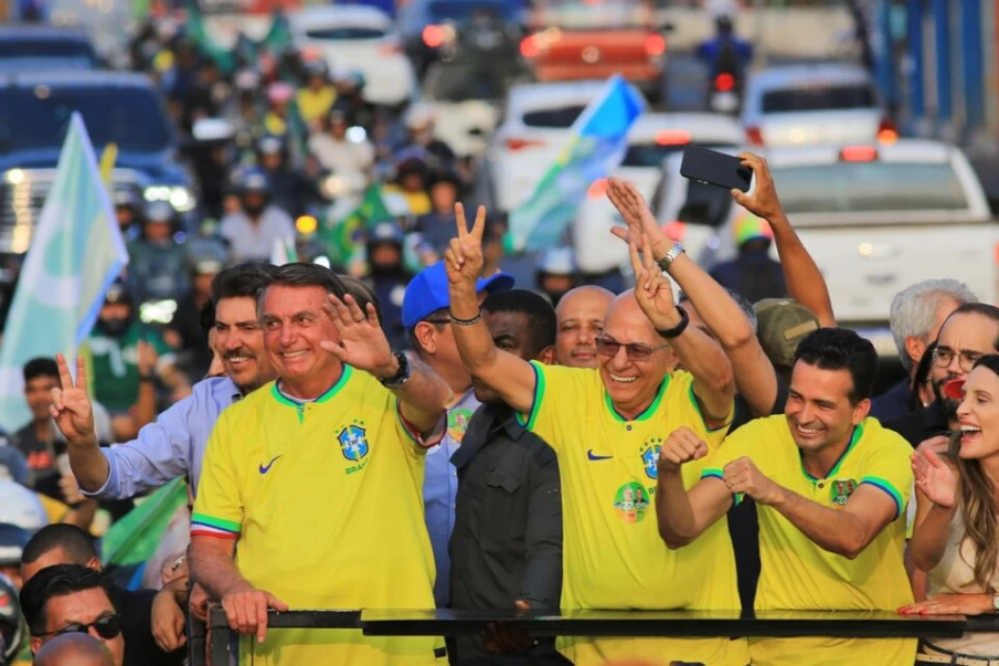 O ex presidente em carreta por aparecida