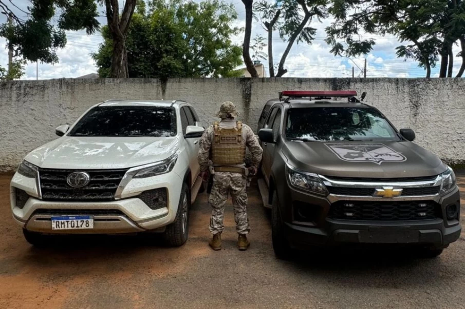 https://www.cdn.goiascapital.com/images/Suspeito de roubar camionete em MG morre em confronto com PM em Goiás (Foto: PM)