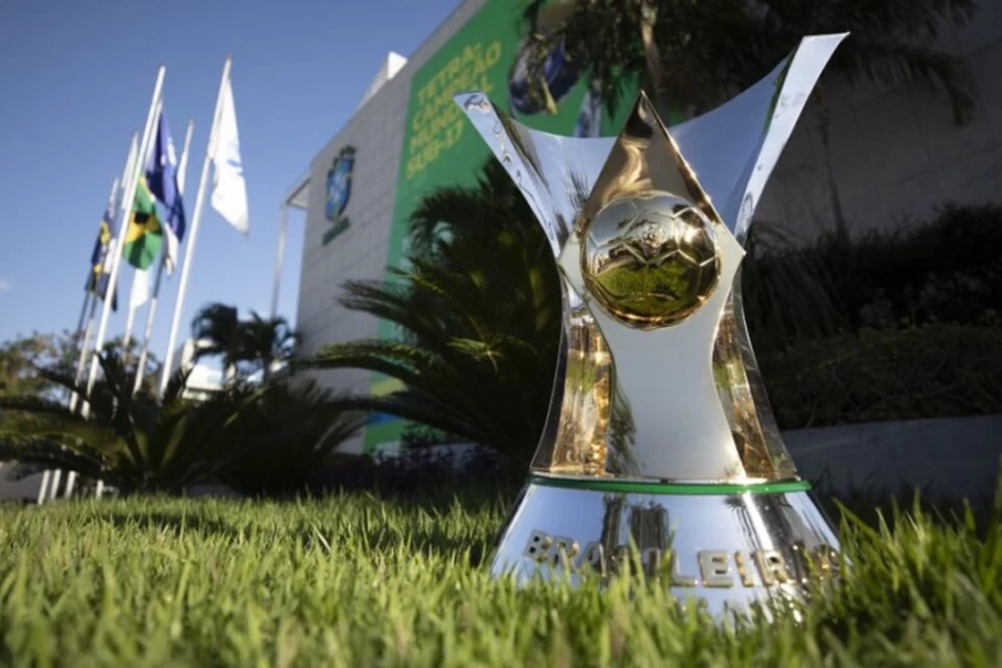 https://www.cdn.goiascapital.com/images/Troféu do Campeonato Brasileiro Série A. Foto: Lucas Figueiredo - CBF